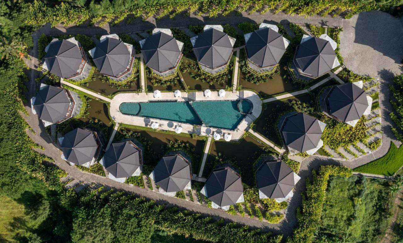 Swan Paradise A Pramana Experience กีอันยาร์ ภายนอก รูปภาพ