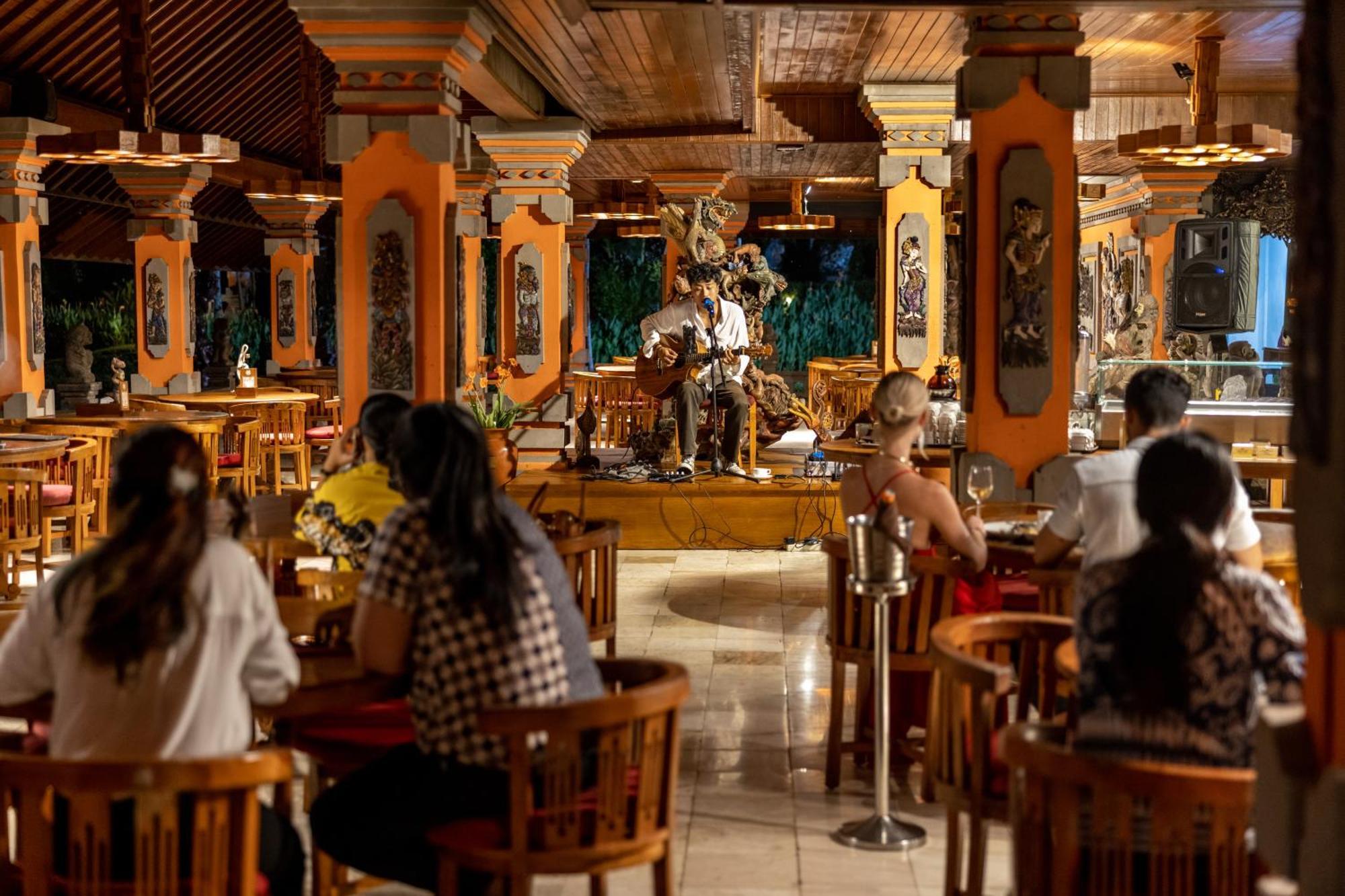 Swan Paradise A Pramana Experience กีอันยาร์ ภายนอก รูปภาพ