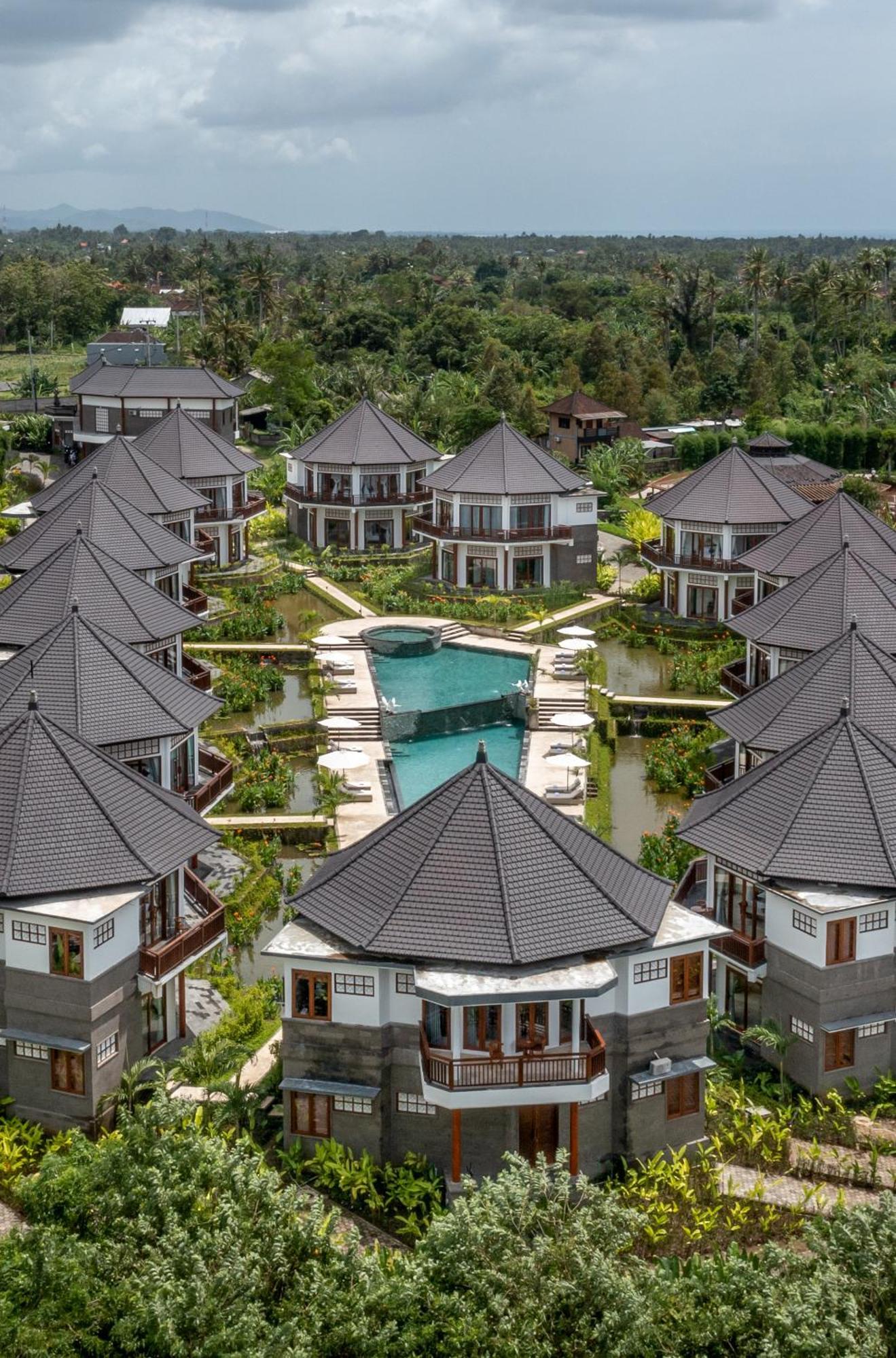 Swan Paradise A Pramana Experience กีอันยาร์ ภายนอก รูปภาพ